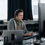what links exist on the website, and how do you handle them